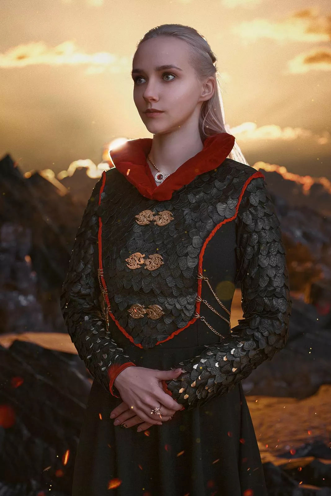 Cosplay Rhaenyra by me posted by stacey_dragon