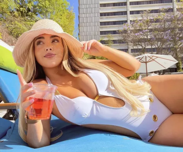 Cute hat by SchemeNo88