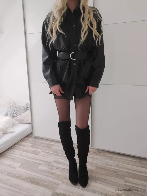 do you like some long sexy legs by sweetatianaa