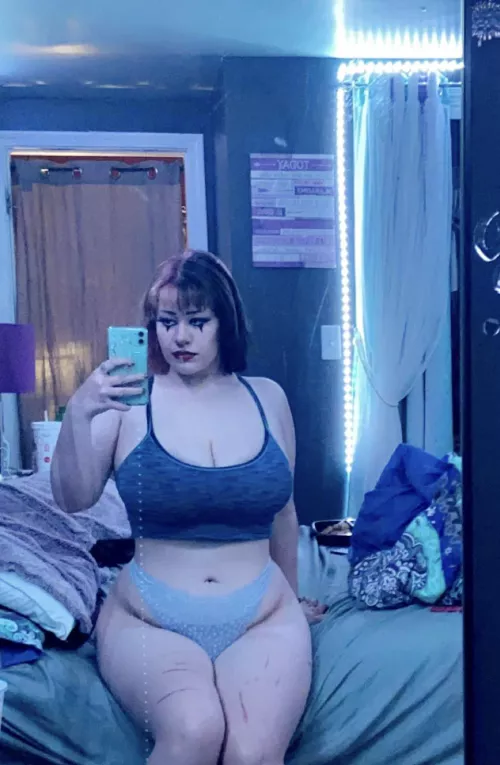 Front reveal by Prettyplumpbabe