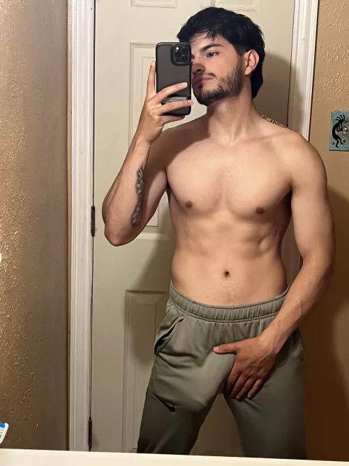 Green sweats by TrueGodComplex