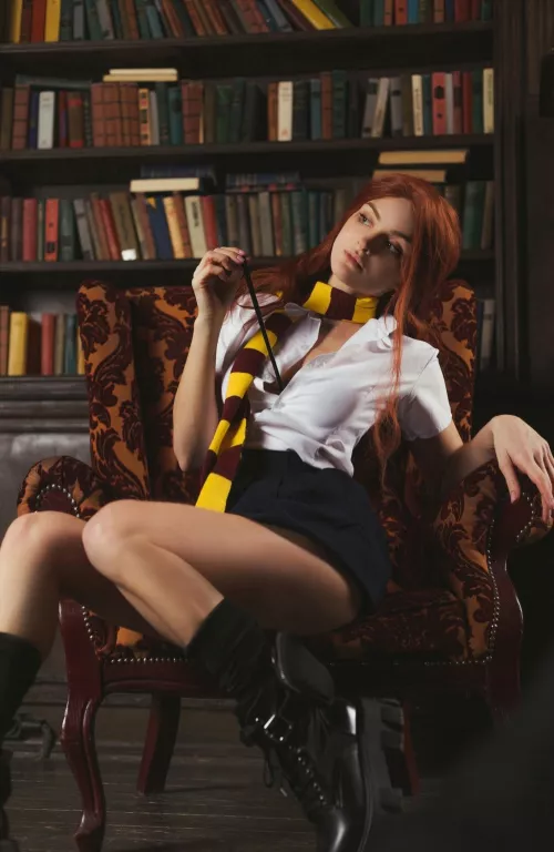 Gryffindor Student by Sophie Katssby [self] by Sophie_Katssby