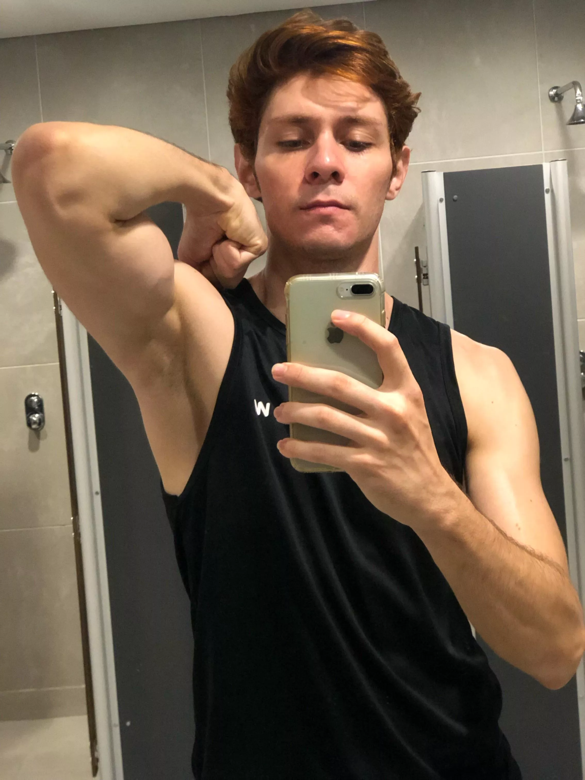 I love taking self in the mirror at the gym posted by Bruce_redhead