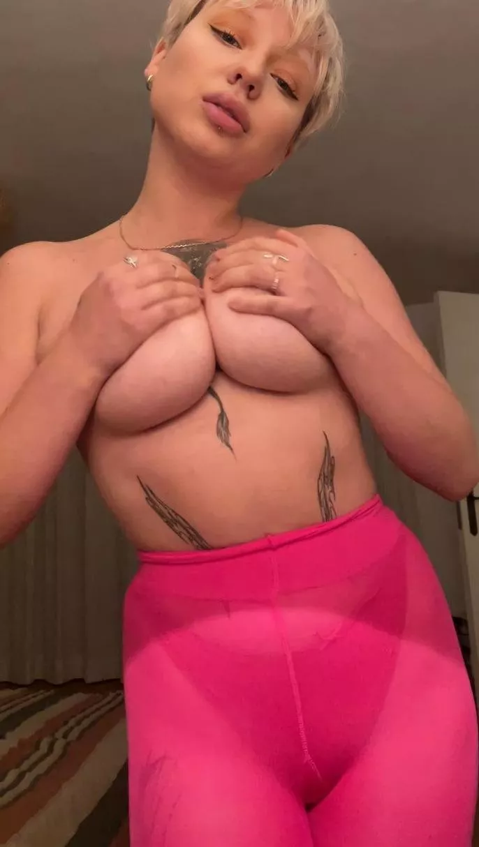 I promise I'll be your good girl posted by glossy_rubbing