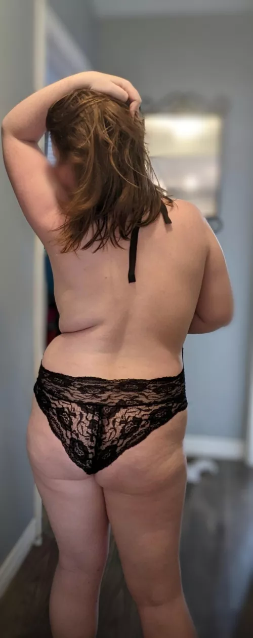 I was told by one of my followers to post this again after I deleted it. Well here we go 😂 🍍 by SunflowerGirl1387