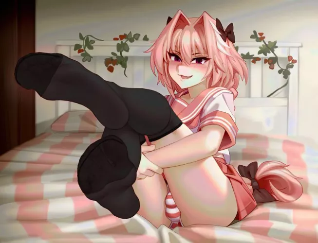 I’m a femboy that loves having its feet worshiped :3 by lIlllIIIIlIIIlllIll