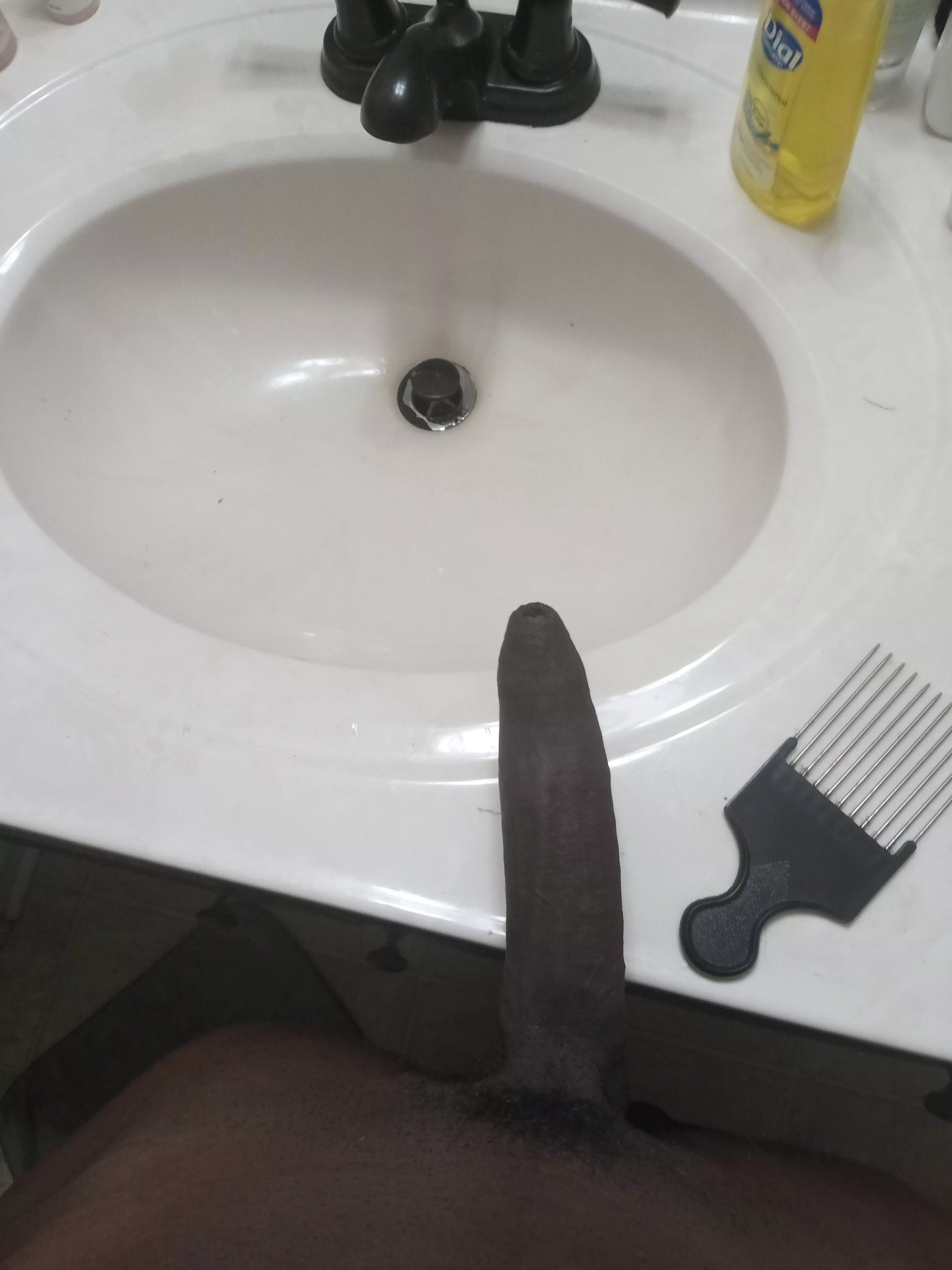 Im bigger than your man 😏🖤 posted by Western_Chemistry_94