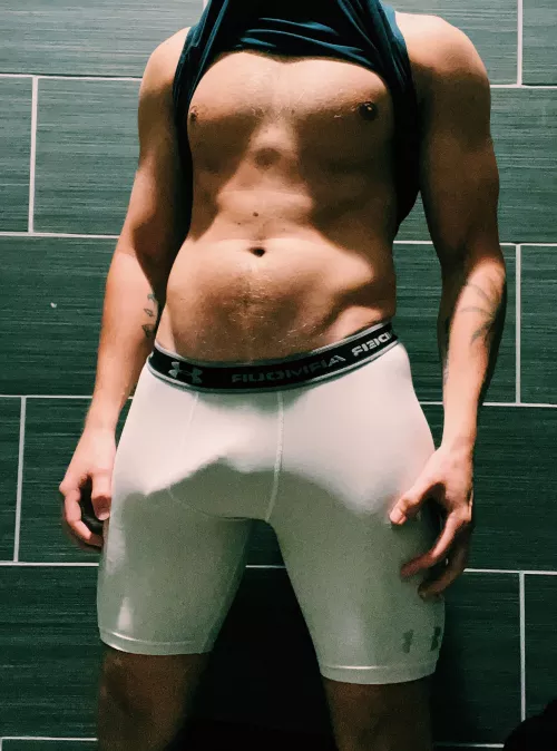 Just finished my workout but I could go again ;) by Ariesthearchon