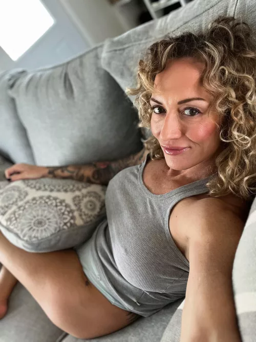 Lazy Thursday by northstargirl_