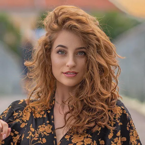 Martyna Losinska by HonestRunner