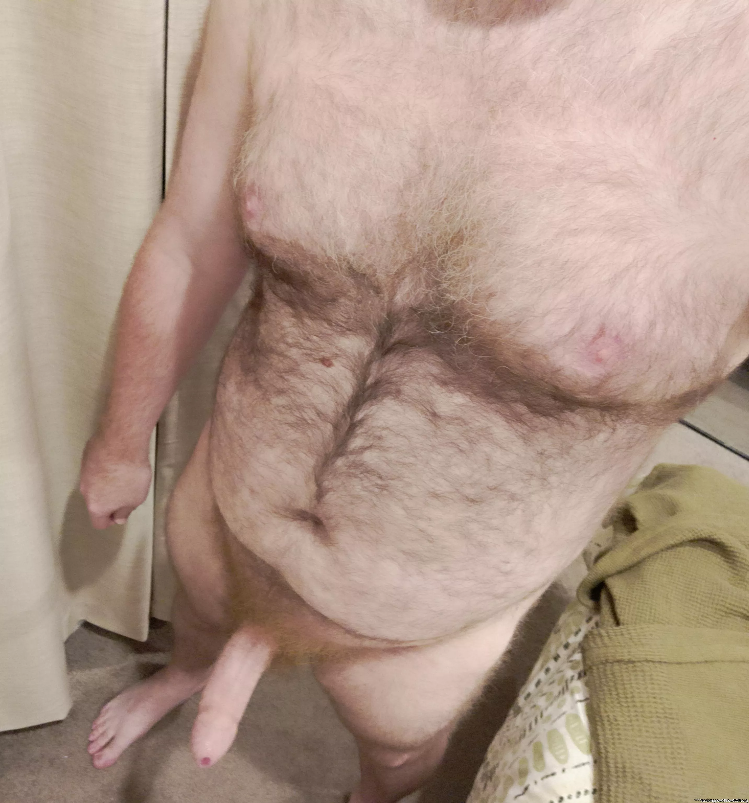Naked Aussie, very horny posted by Melbourne_uncut