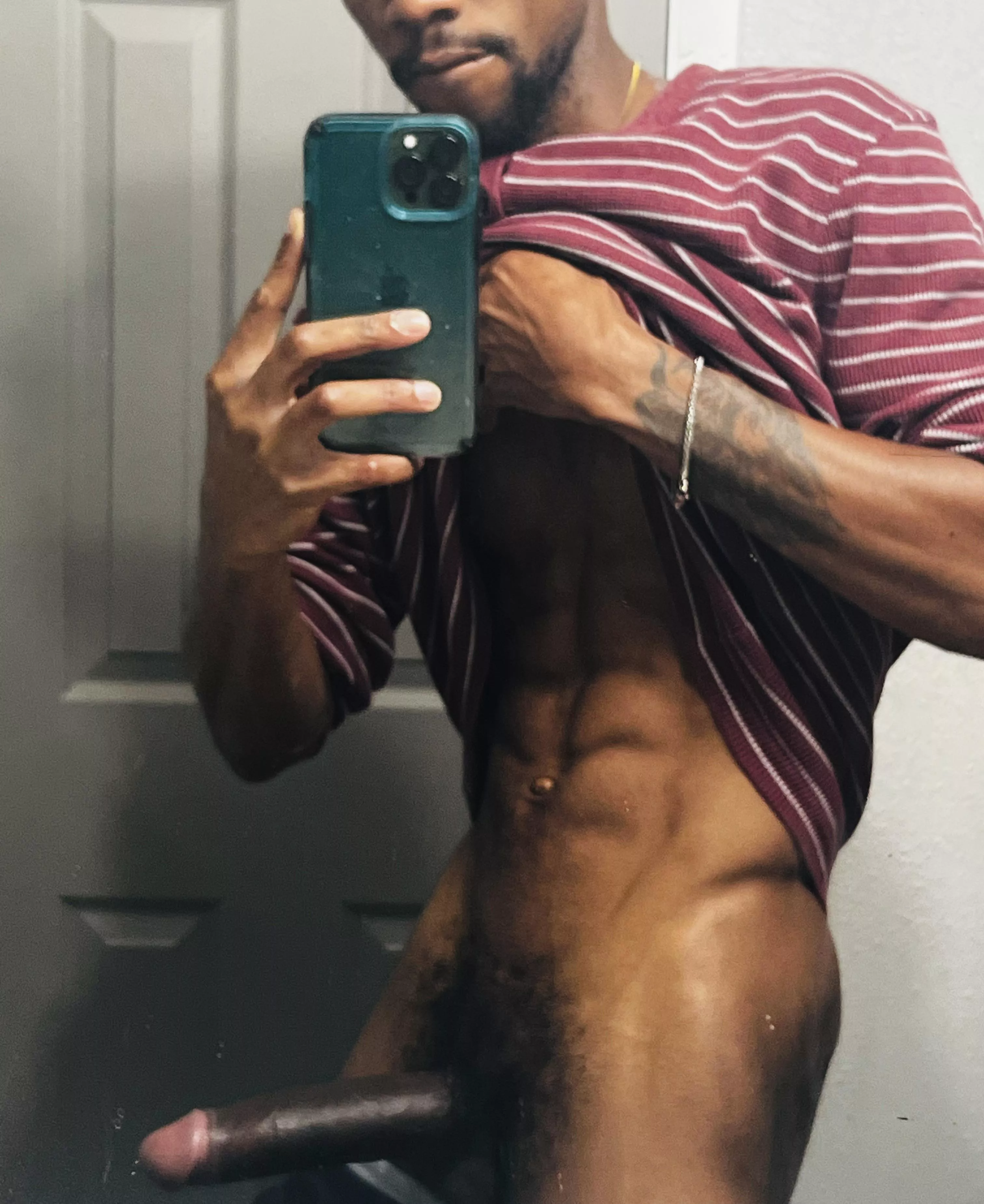 New to ATL. Compare with me. posted by SlimBlkUncut