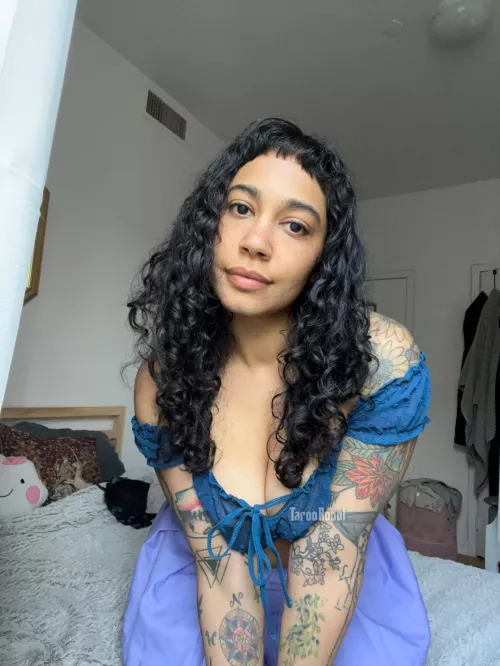 Not all metal heads wear black by TarooRooot