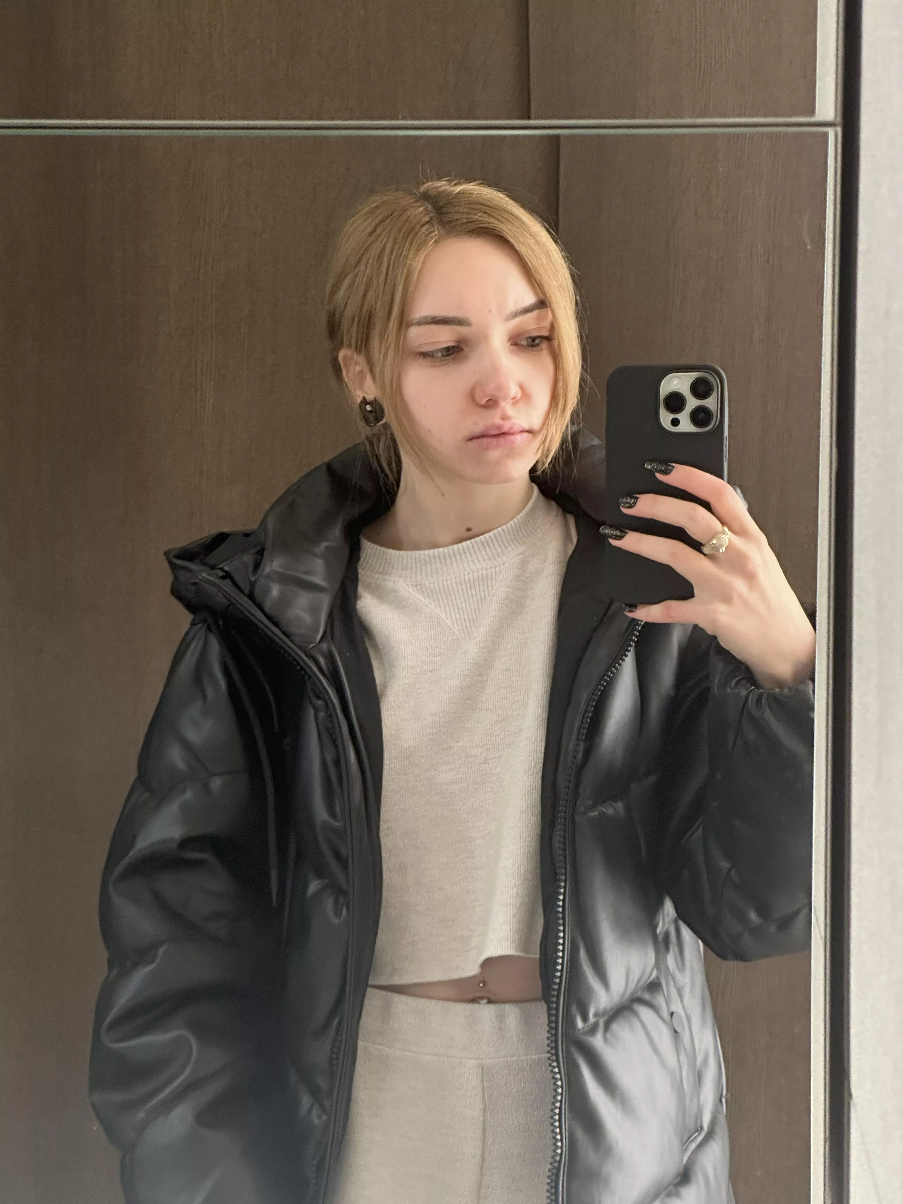 On my way to the street, weather is really good![f] posted by parlousActivism227