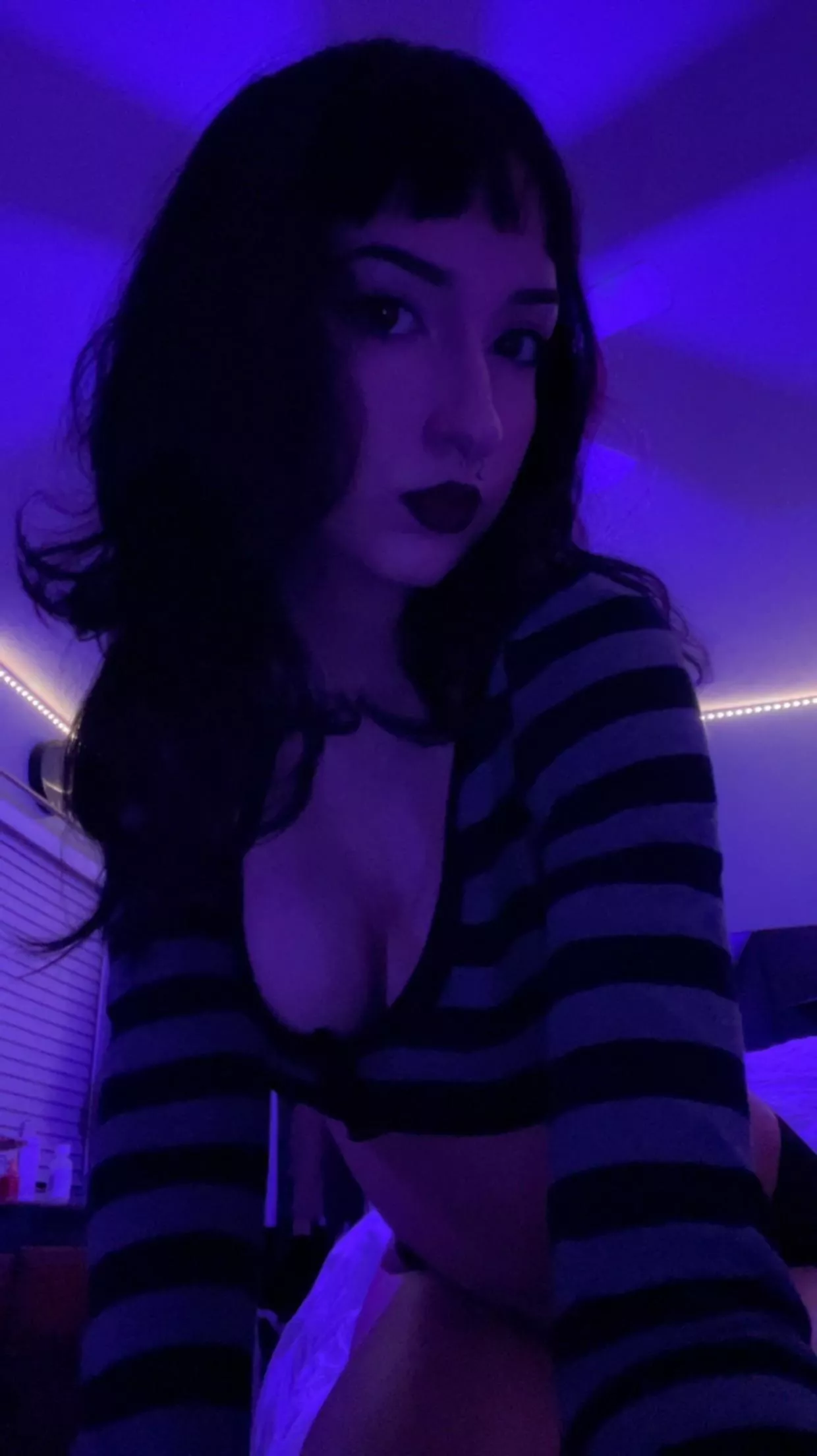 purple 💜 posted by babisoup