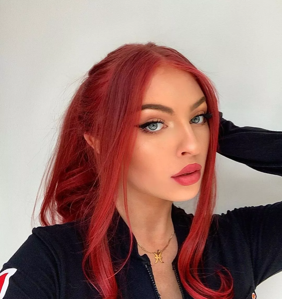 Red hair red lip posted by teeganhyde_