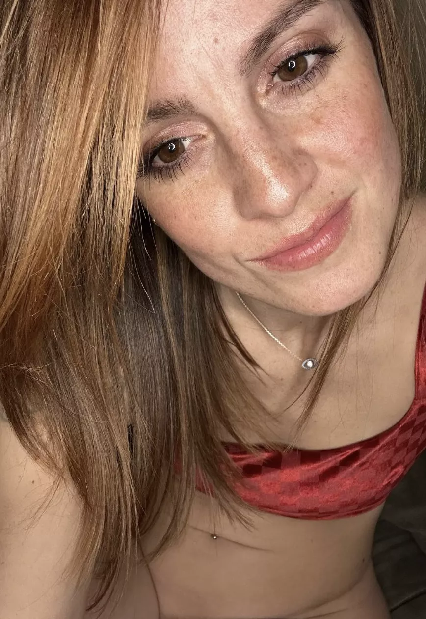 Sharing you my goodvibes [F] posted by Tay-Rae773