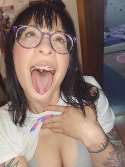 So cute my tongue always has the shape of a heart 💙 by saphira_asmr