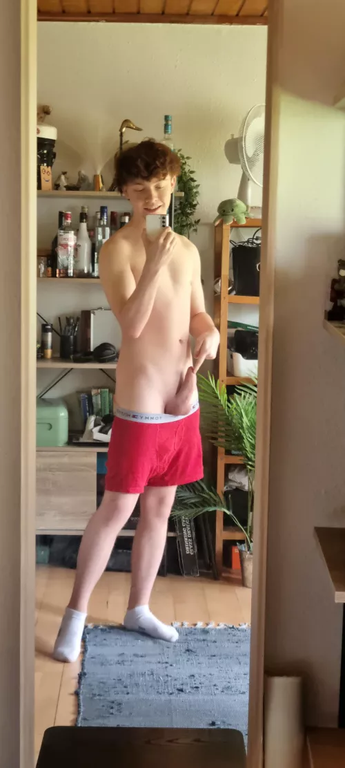 Someone help me 👉👈 by No_Sheepherder_5222