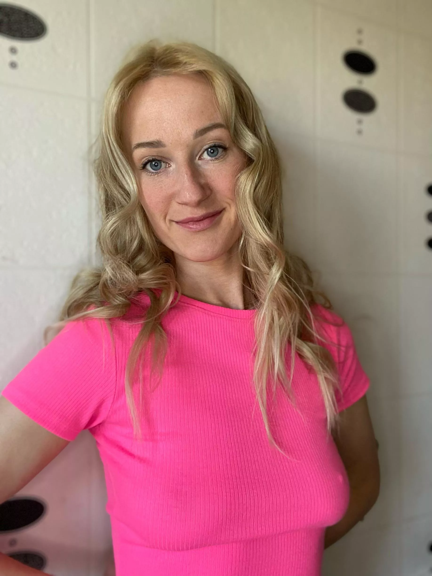 Stay positive - tommorow is friday! posted by TheEmilyXrose