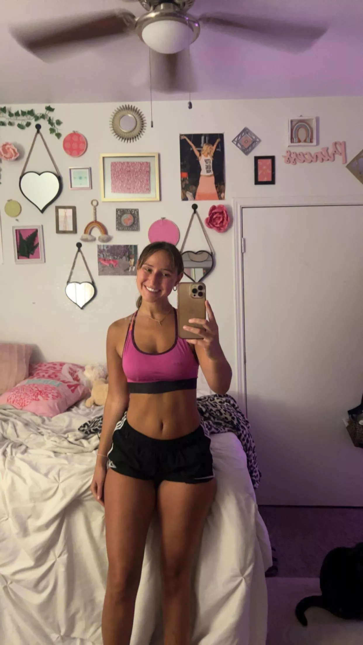 top of the mf morning!!! let’s get it. posted by zaeszecret