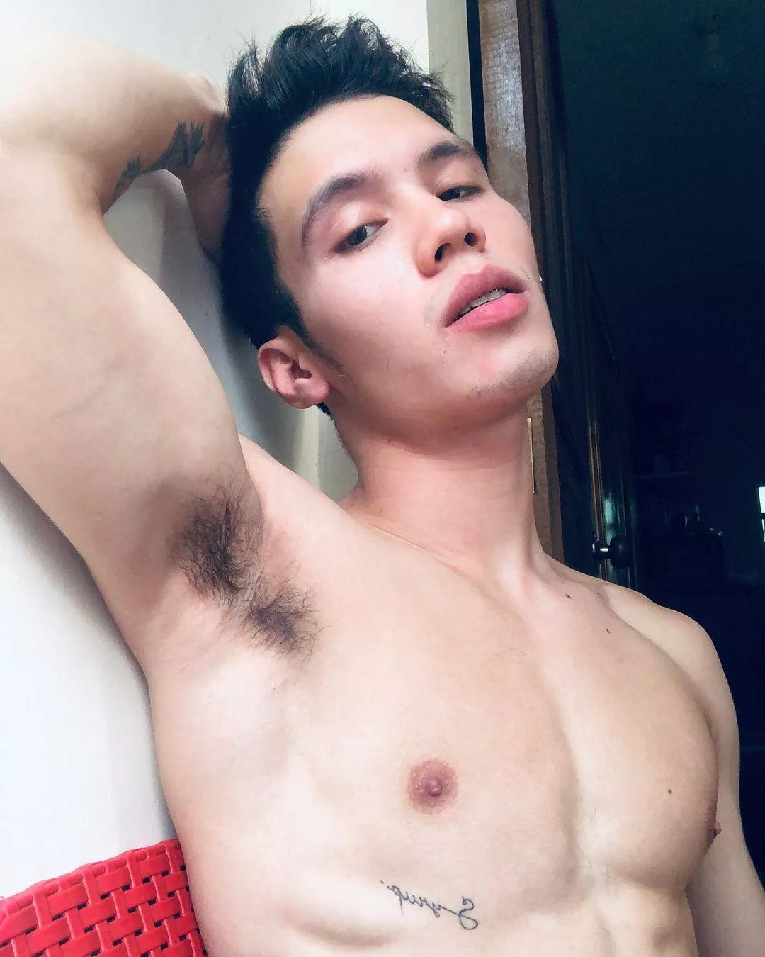 Want some? Sniff or lick? posted by syruptolick