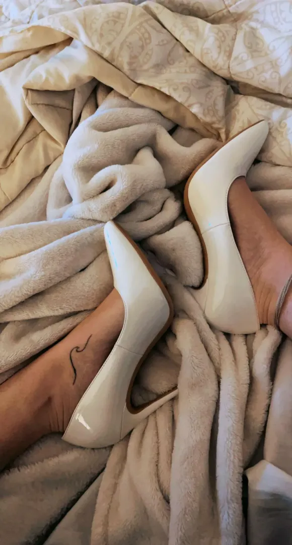 Want these heels over your shoulders? OC by footmama_16