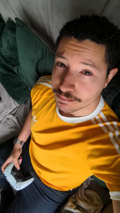 What to do when not at work? by isarobots