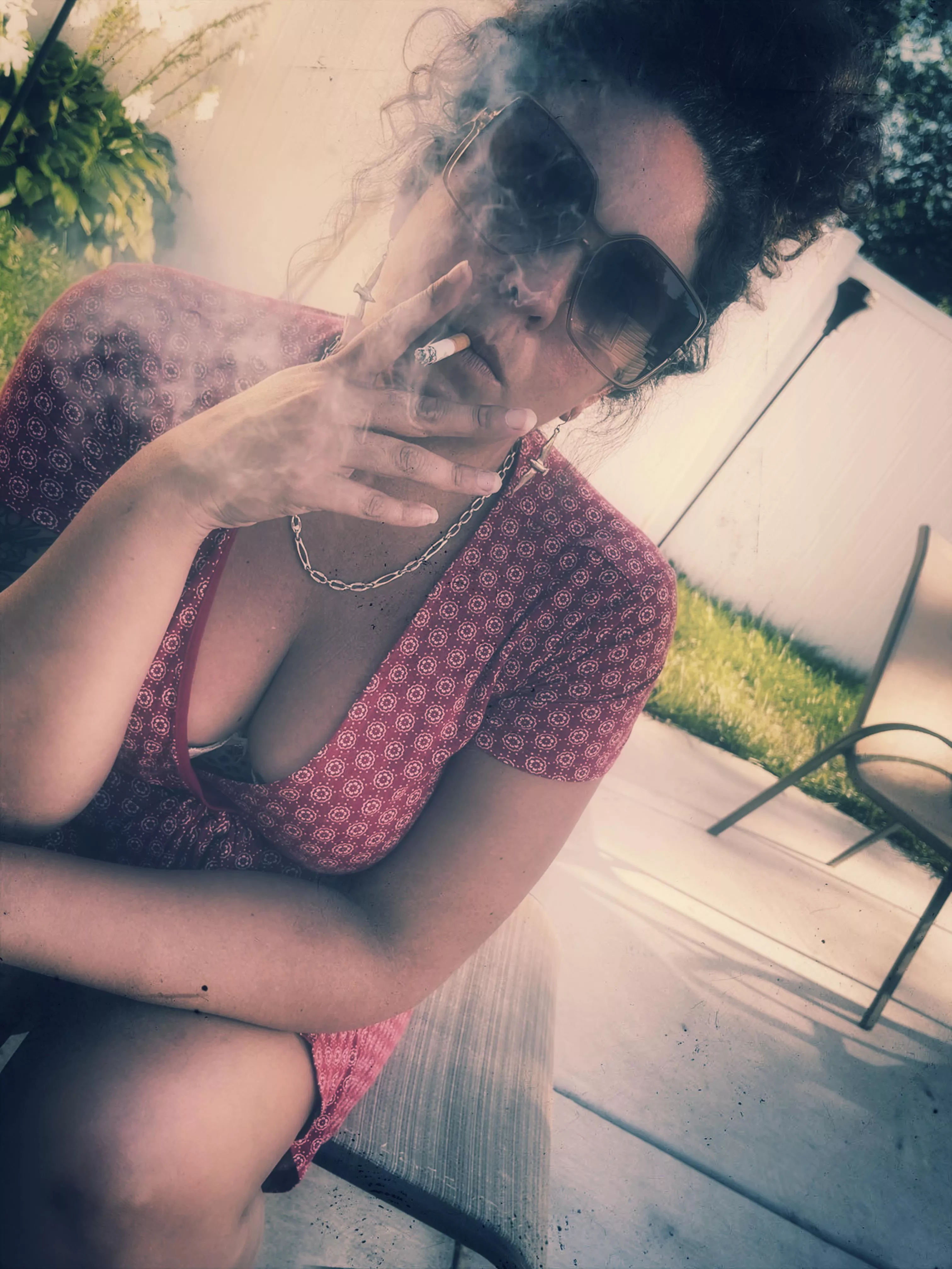 What ya looking at? posted by LilmamaP