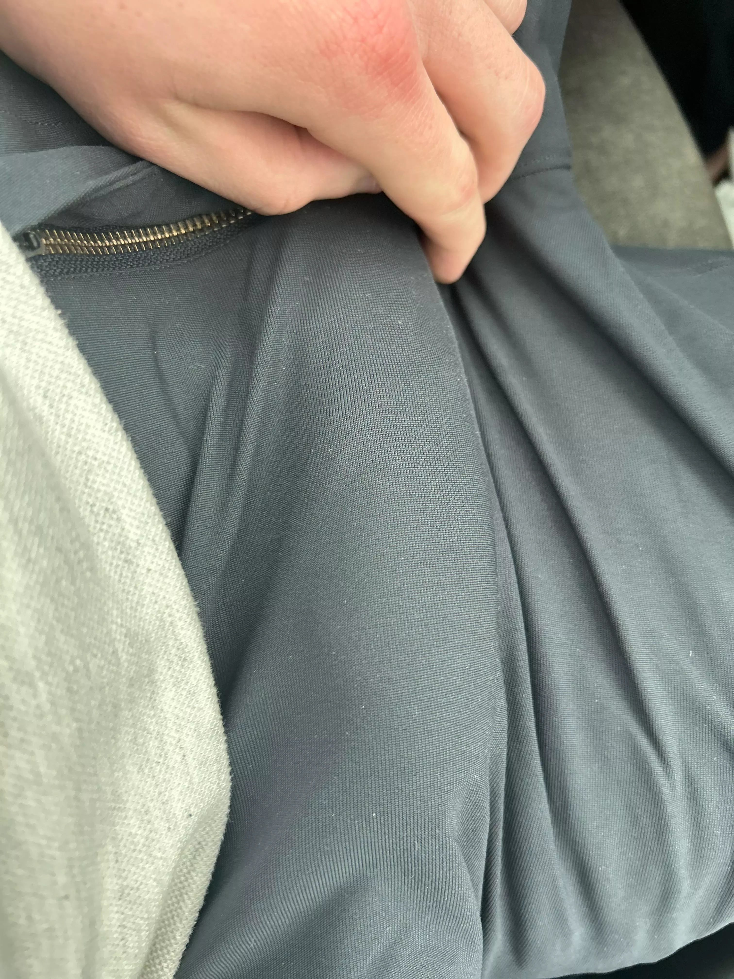 27m US. Super curious and super horny at work looking to be entertained. Pm for details 😜 posted by One-Definition-2692