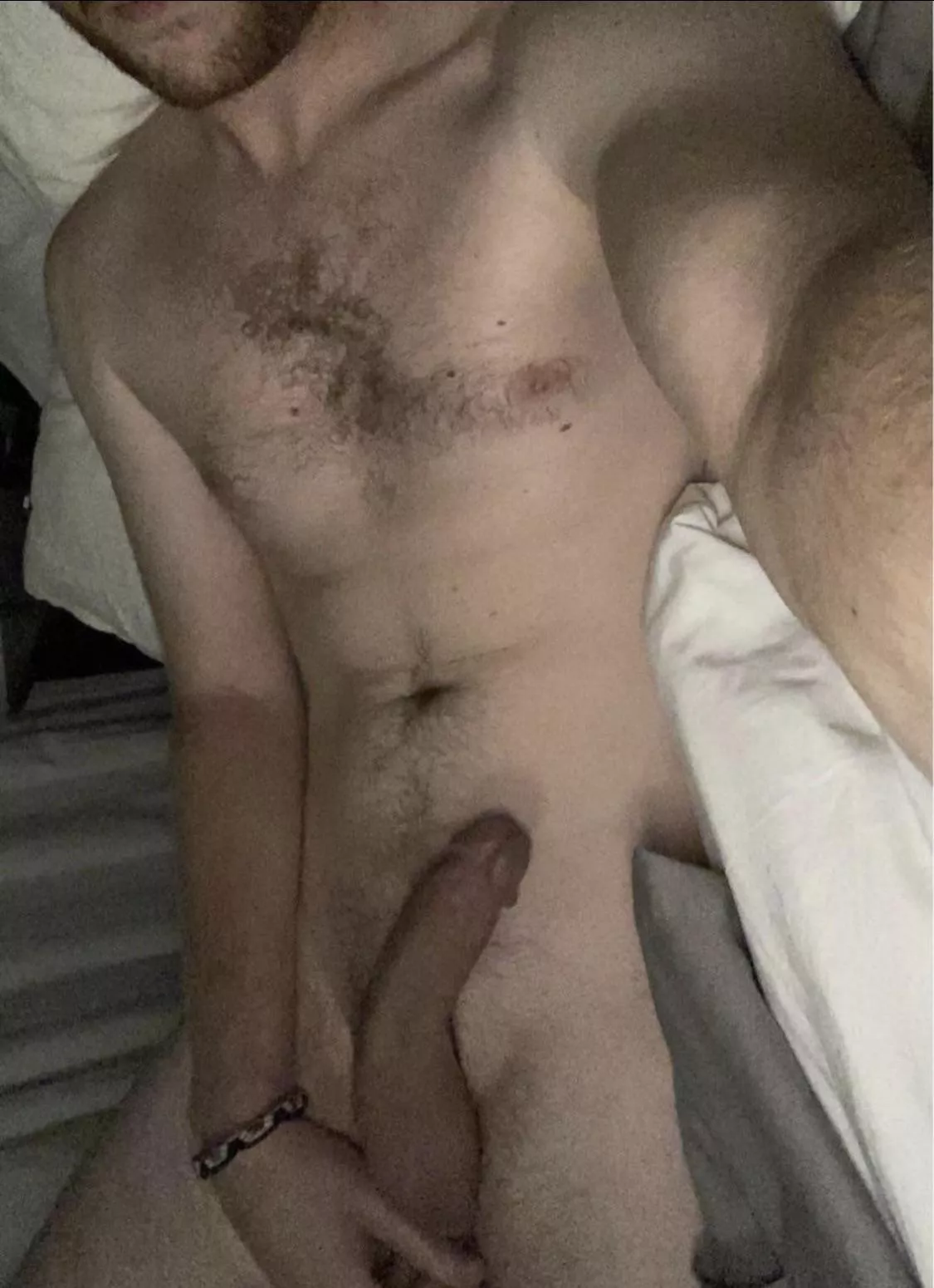 28 Looking for younger. Face+ m_cole001 posted by throwaway002345678