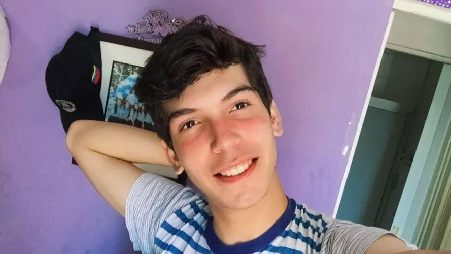 Am I cute? Be honest! 😃💗 by kylewolf18