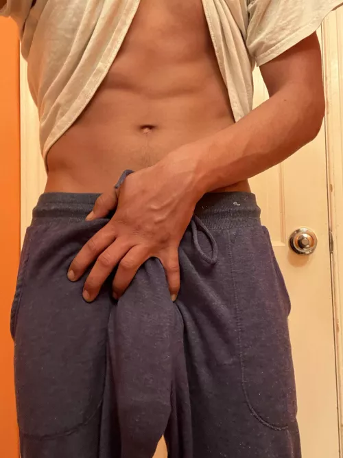 Am I gonna catch you staring at the gym? by bbc_guarantee