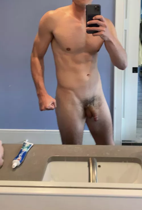 Any females wanna rate this [m] by GradeSchoolGymClass