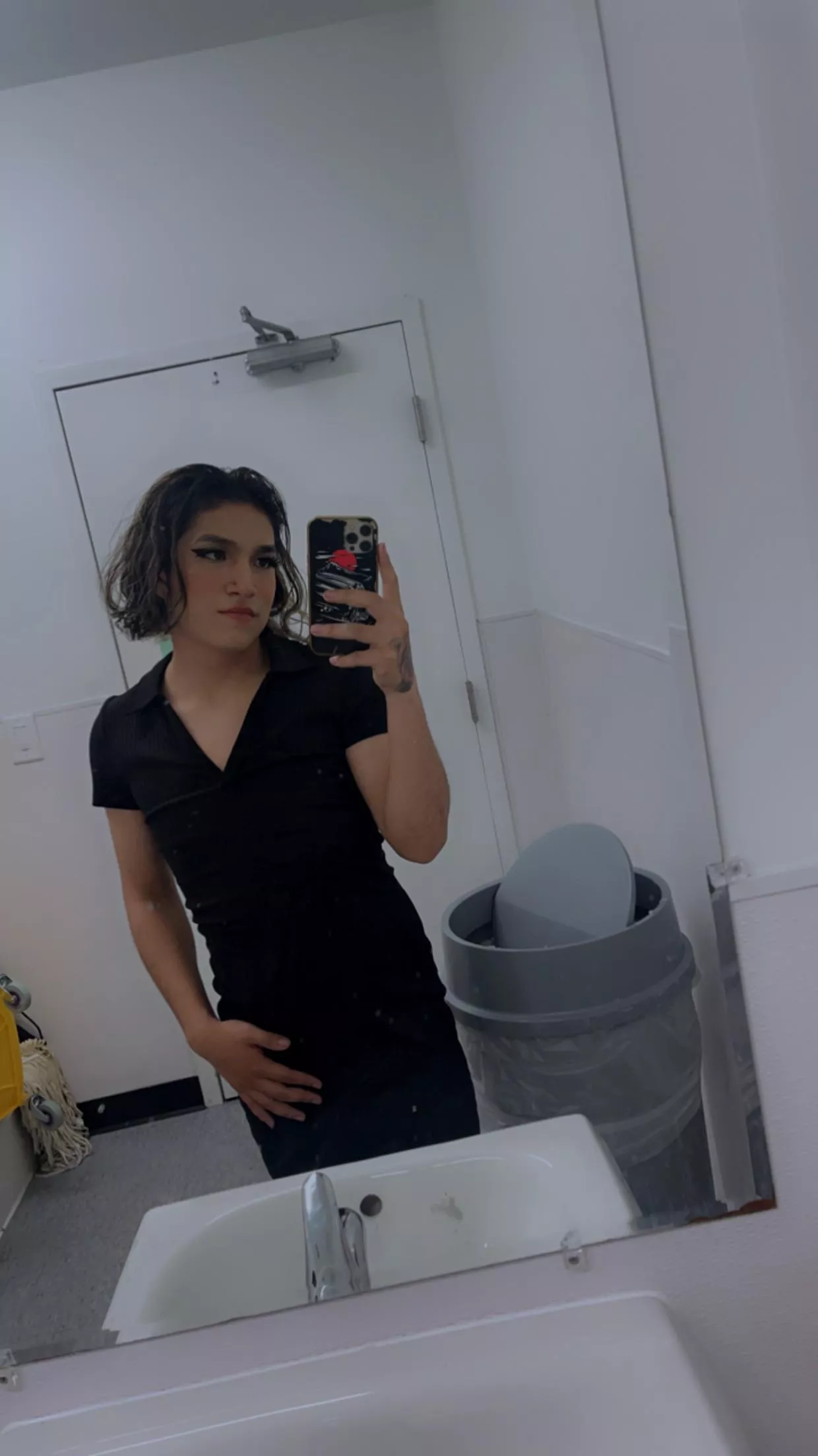 Anyone think I’m pretty? posted by _Broken_one