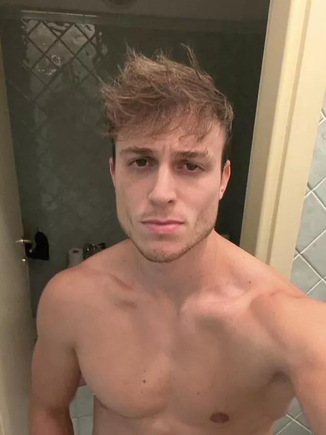 Beautiful morning 🍆💋 posted by Defiant-Suspect2905