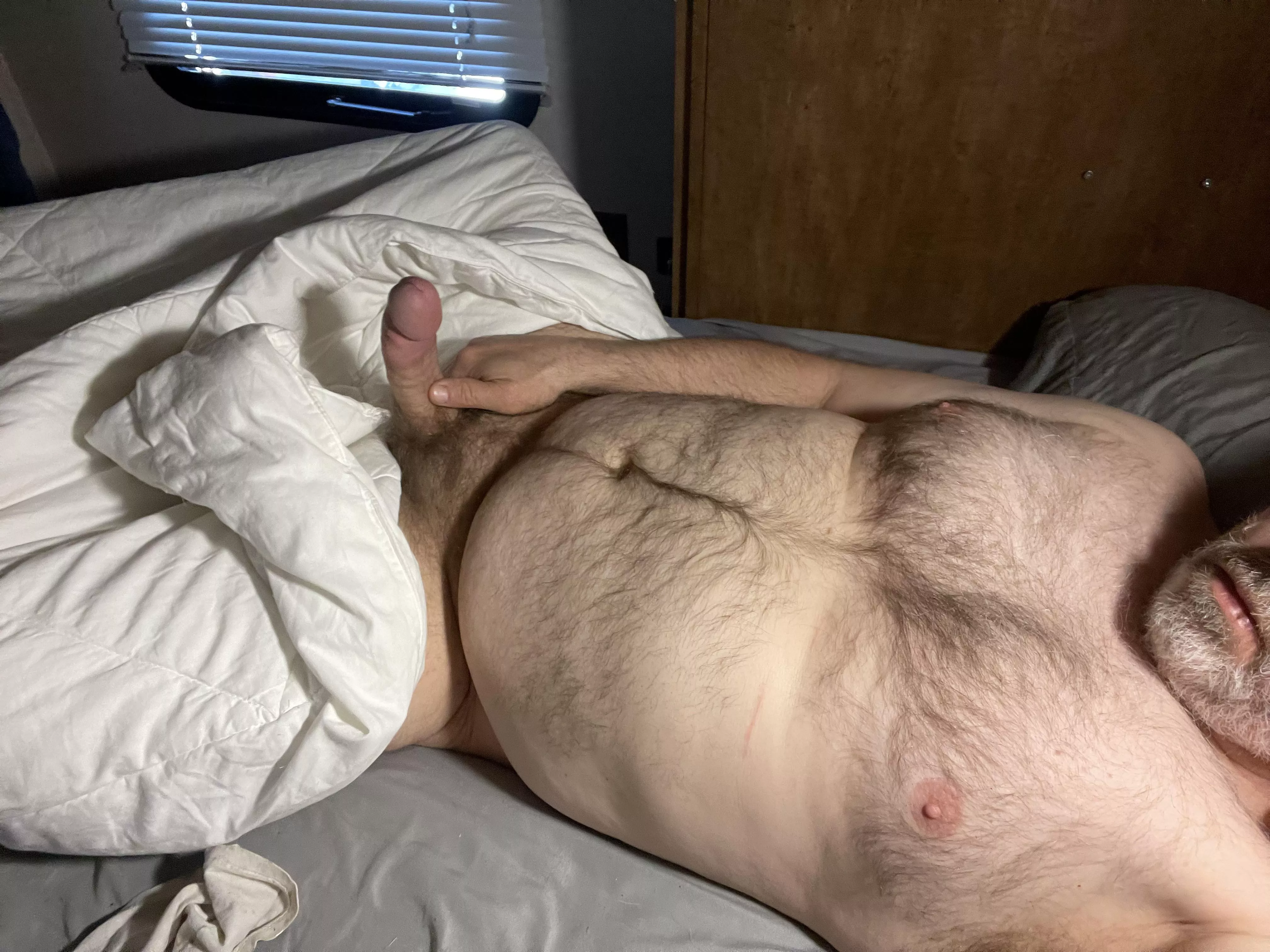 Chubby dude Looking for volunteers to go for a ride! [45m] posted by bobbieveeluh