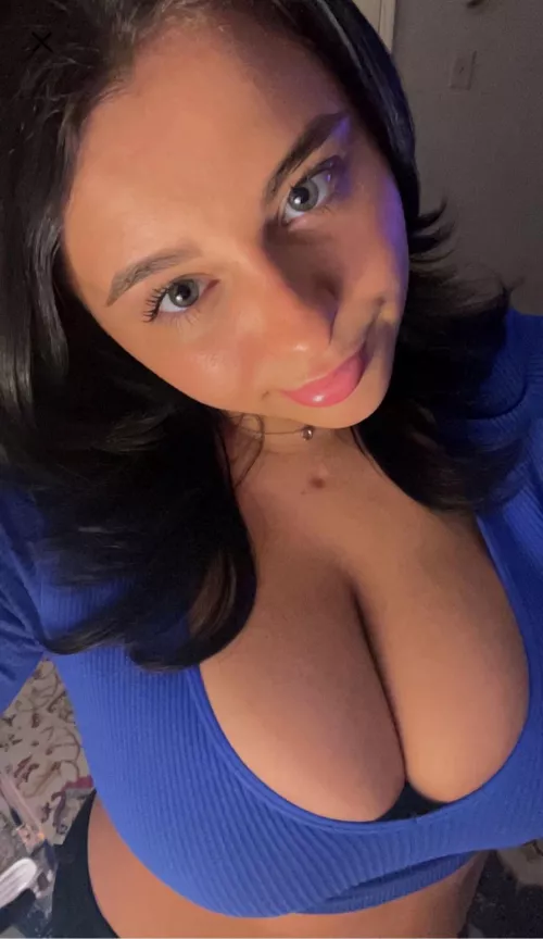 Crush’s huge titties by LeftNutWinner