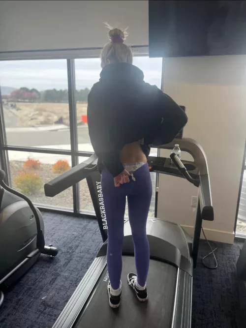 diapered at the gym💪🏻 by Icy_Creme_158