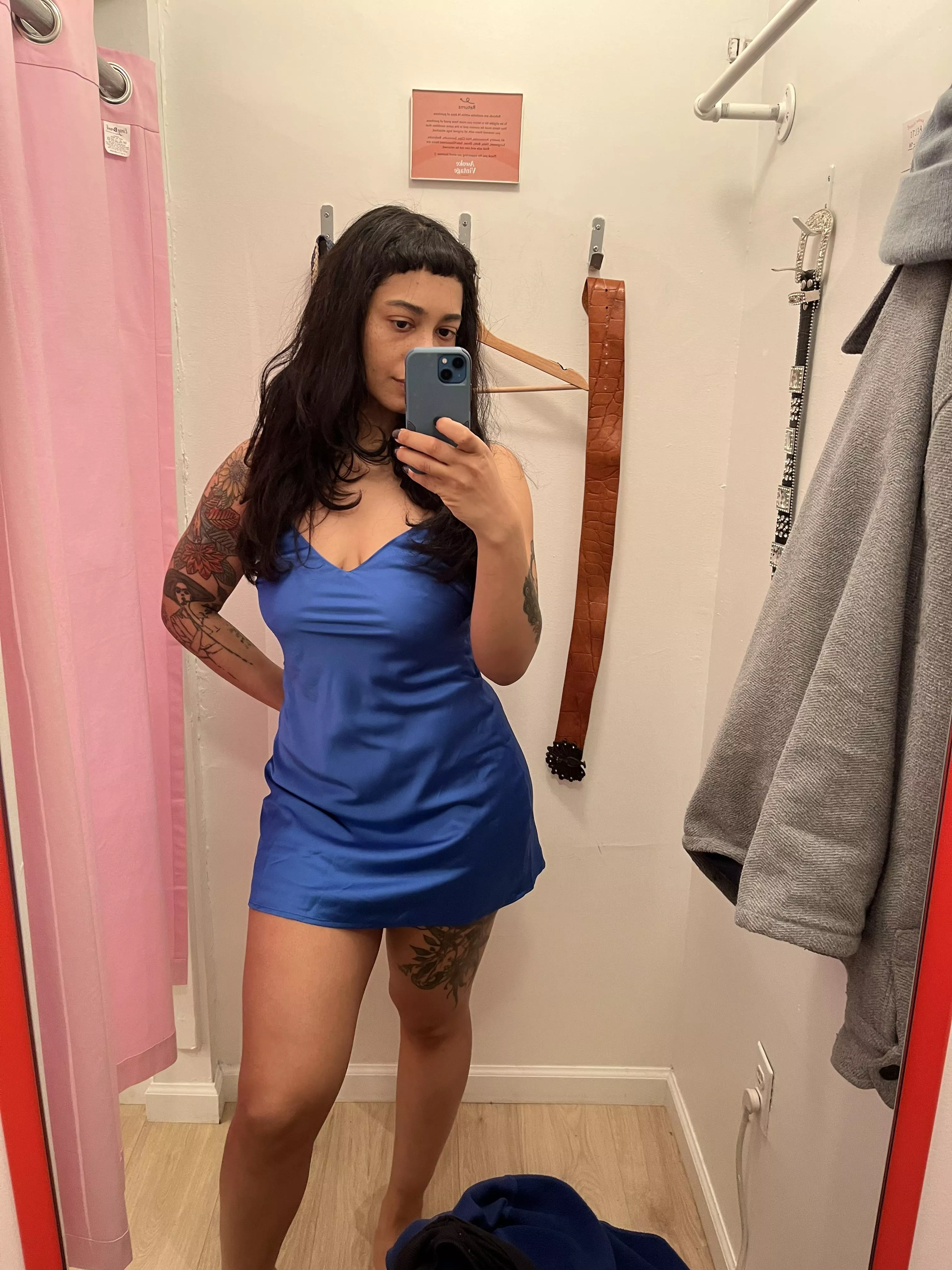 Do you like my dress? posted by TarooRooot