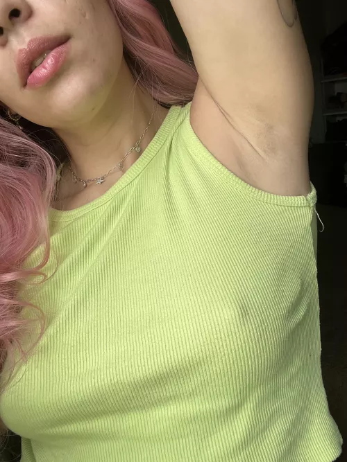 Do you want to relax with me? by Isabellaacurlyys