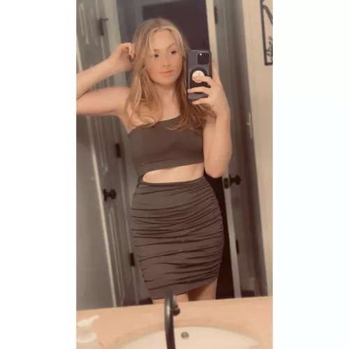 Dress does me well 👀 by Shy_trans1