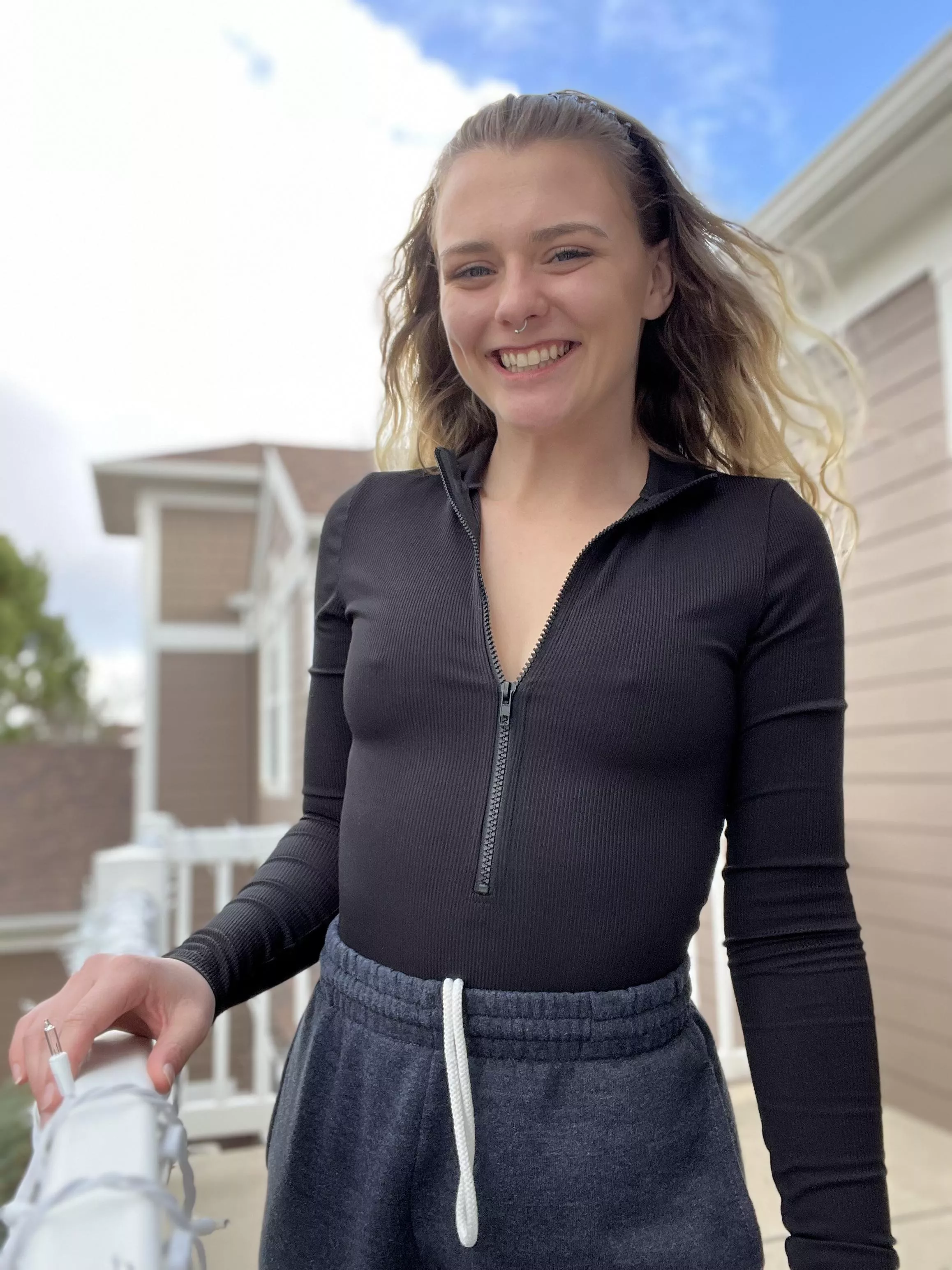 Enjoying the weather (; posted by Babykaittt