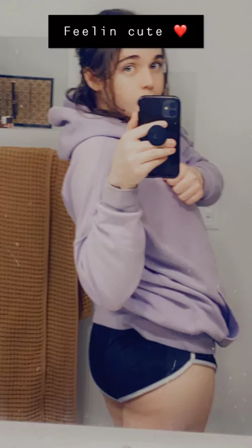 Feelin cute after work, no energy, only cute ❤️ by Obscurity0