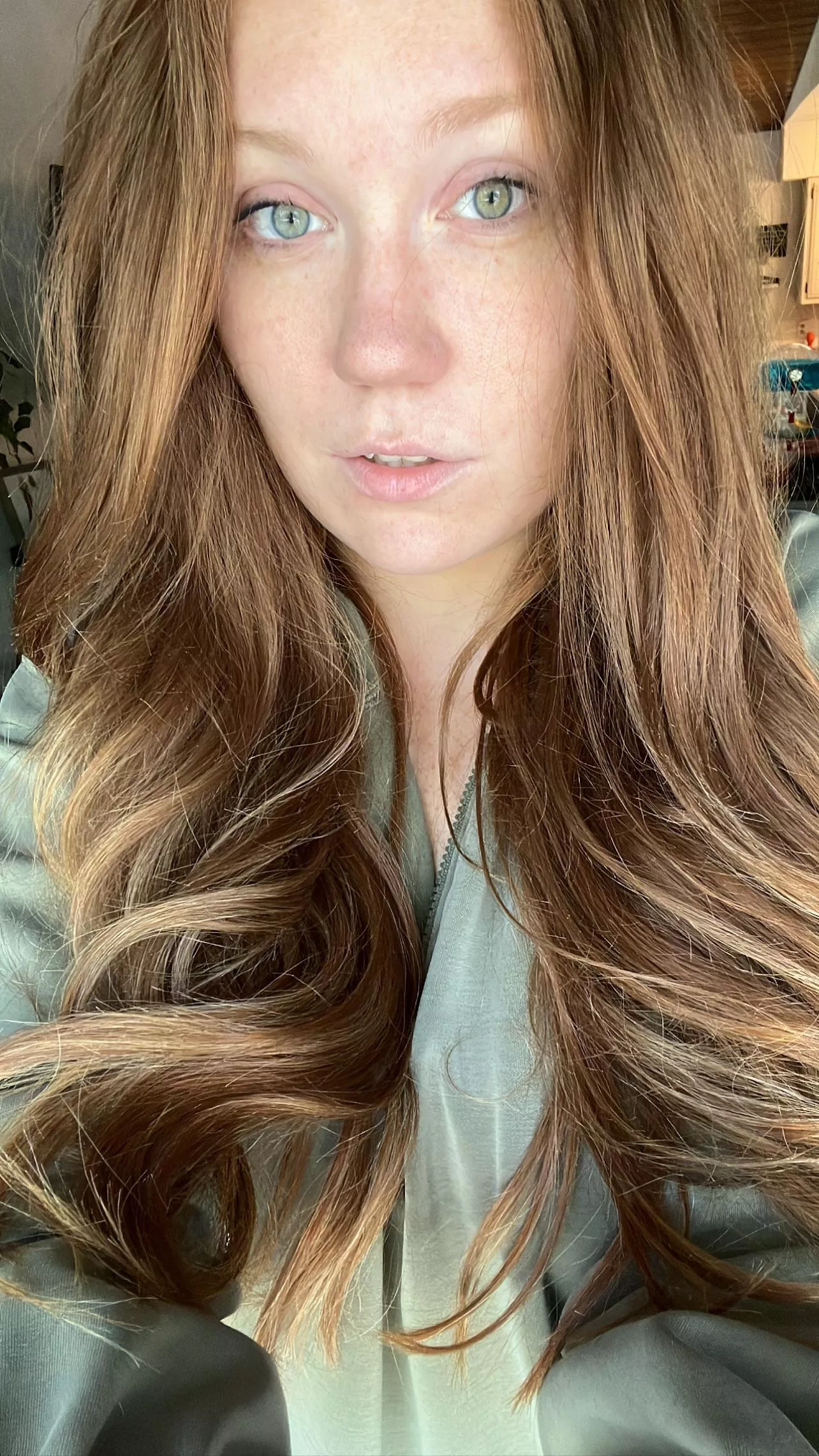 Happy Friday 😘 posted by GingerFeet01