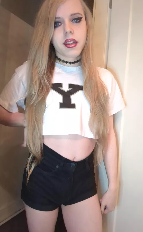 Happy Friday to all the cuties 🩷 by Puff_qt