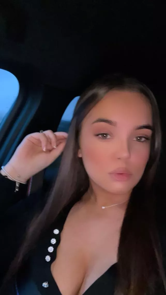 hey baby;) posted by cgulliverx