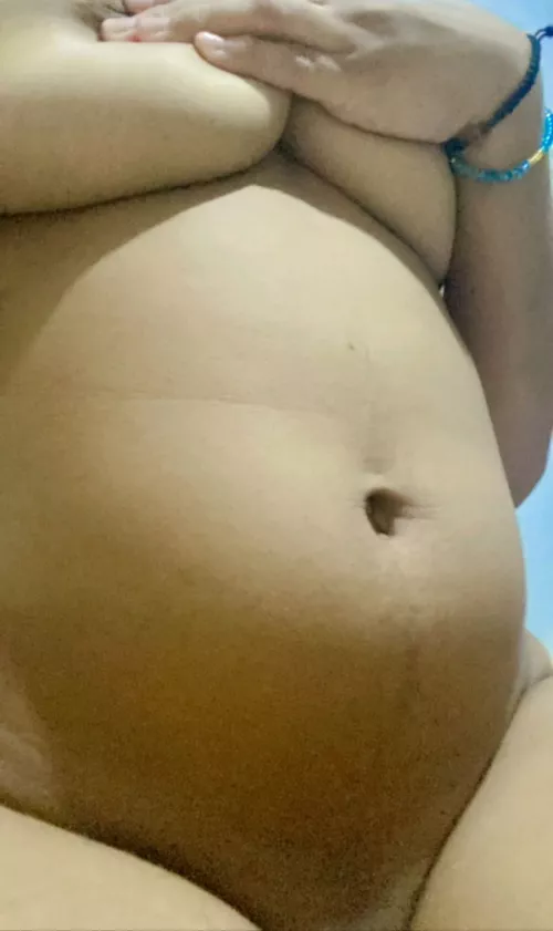 Hi, I'm alone 🥺 find me on my profile by AmorSofi1