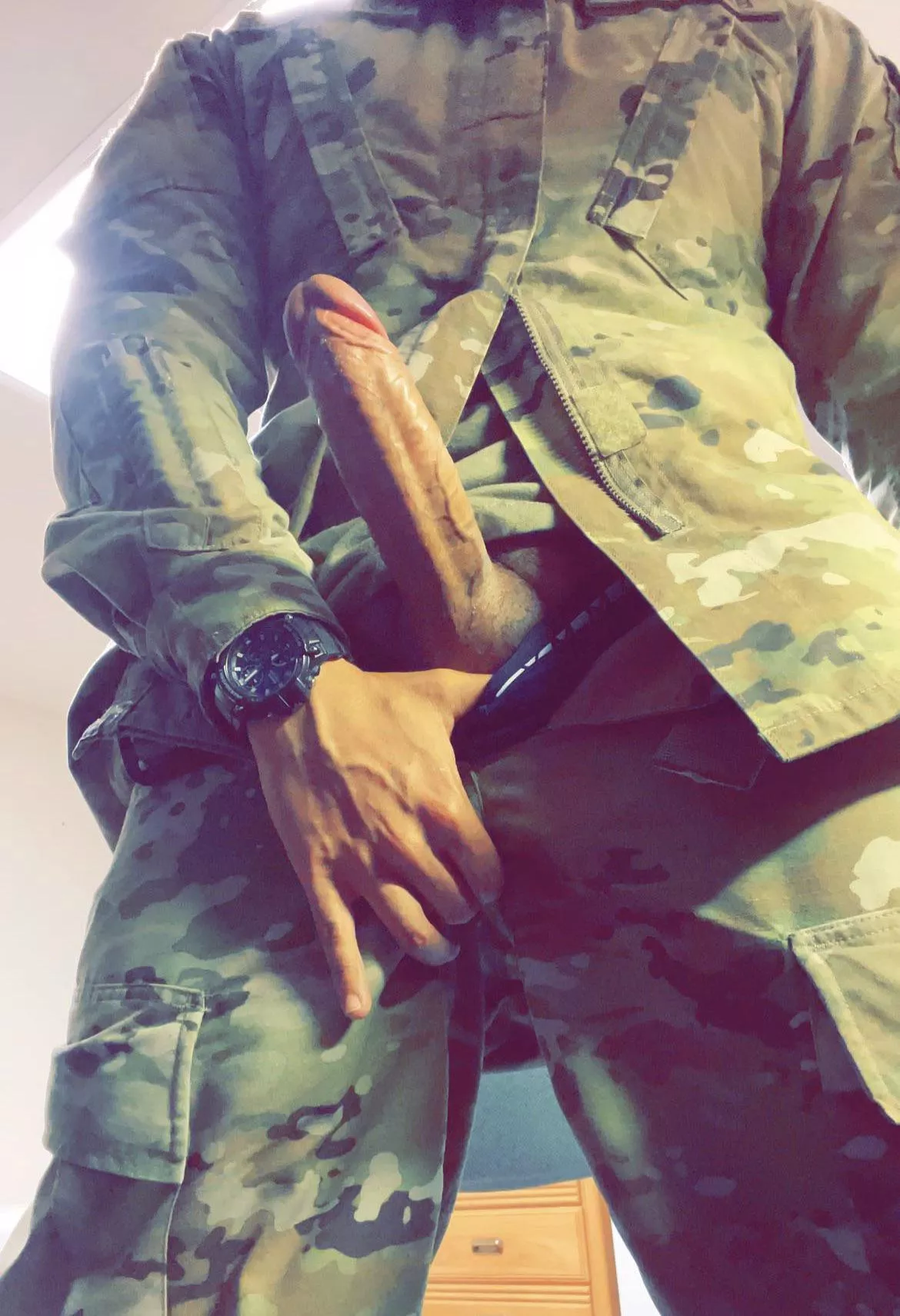 Hola posted by Yourpapi_chulo