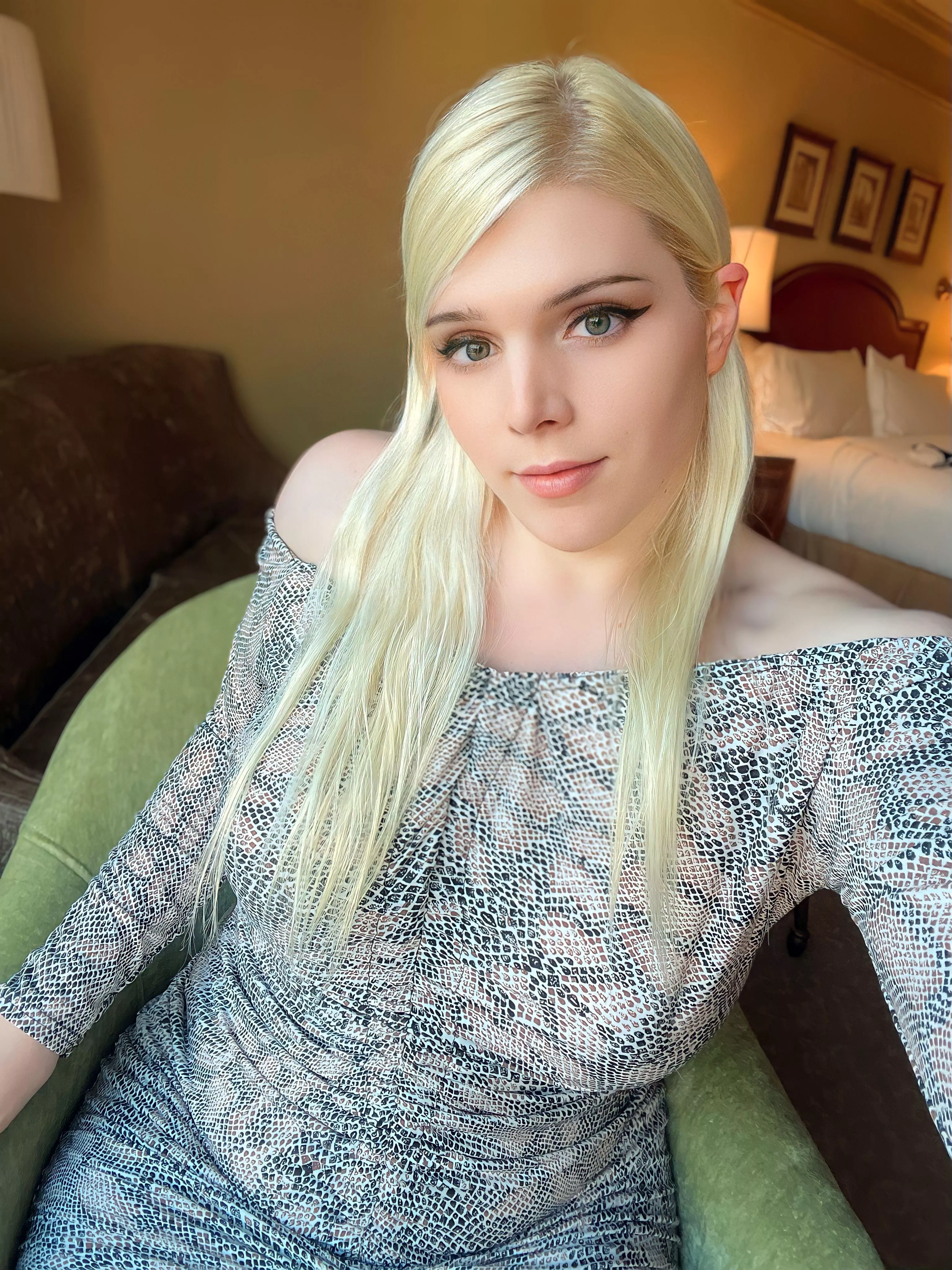 Hope you enjoy my chubby femboy posts 💖 posted by realamandarae